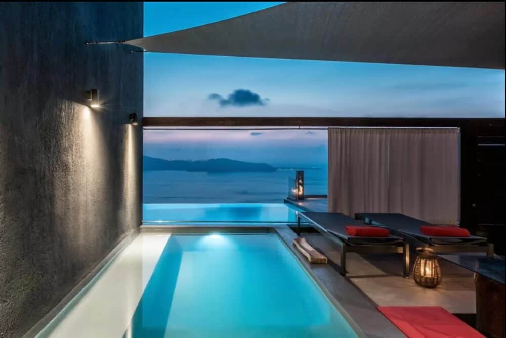 Romantic swimming pool Santorini