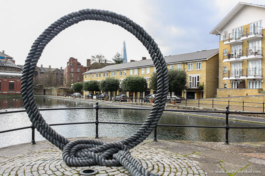 Sculpture by the Canal in Wapping, London