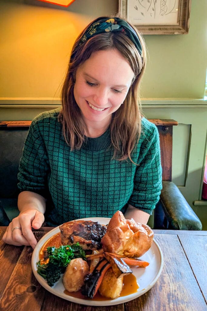 Sunday roast at The Swan Inn, Ascott-under-Wychwood