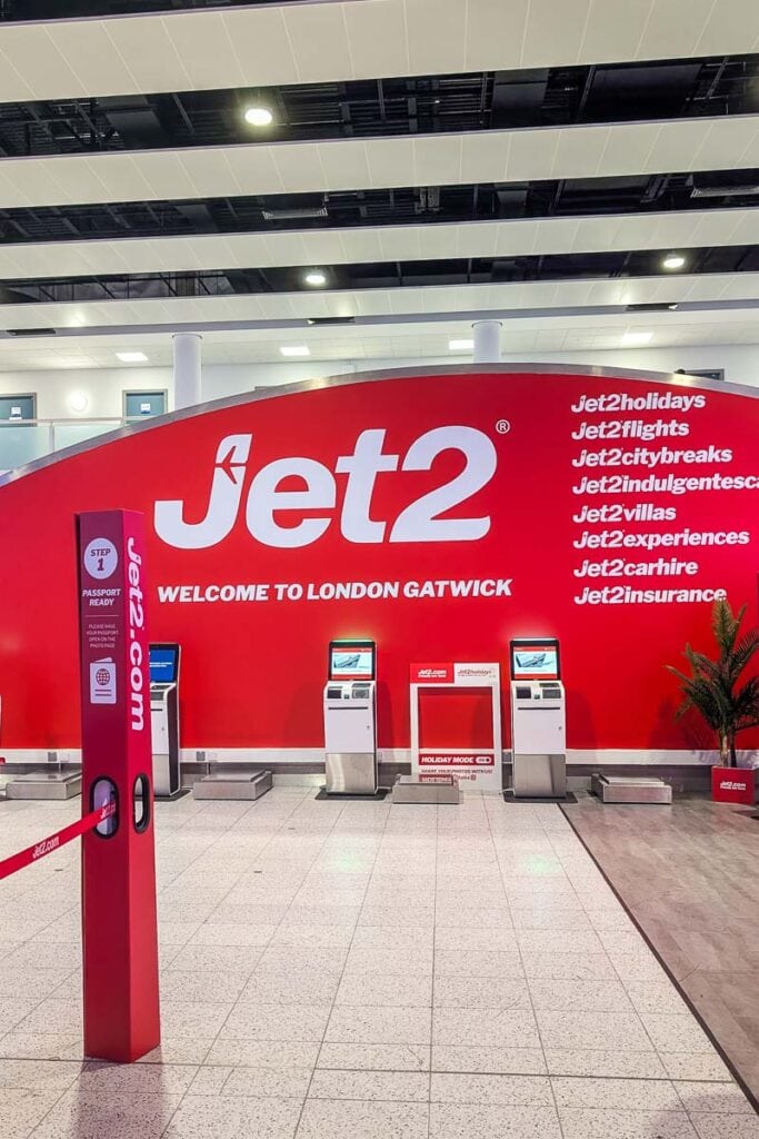 Jet2 check in at Gatwick Airport