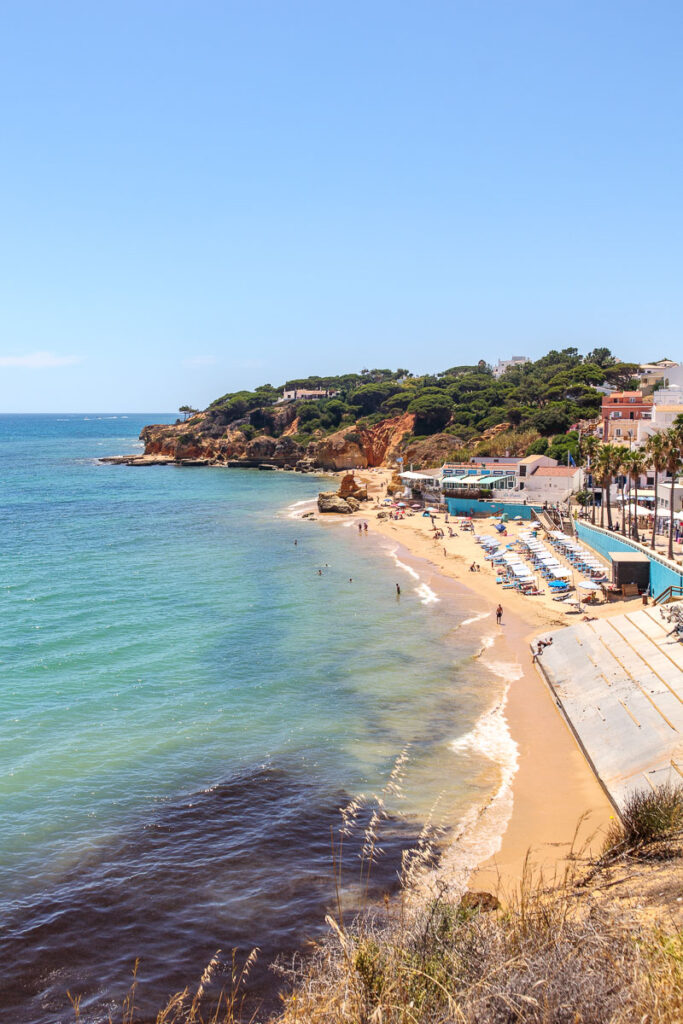 olhos de agua beach