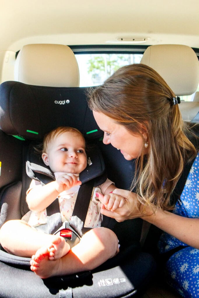 baby in car